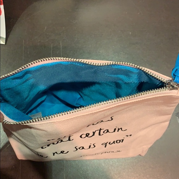 Pouch - Picture 2 of 3